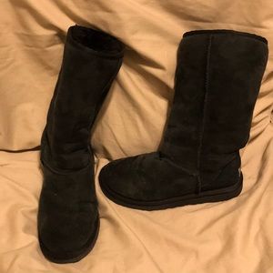 Black UGG boots size 8